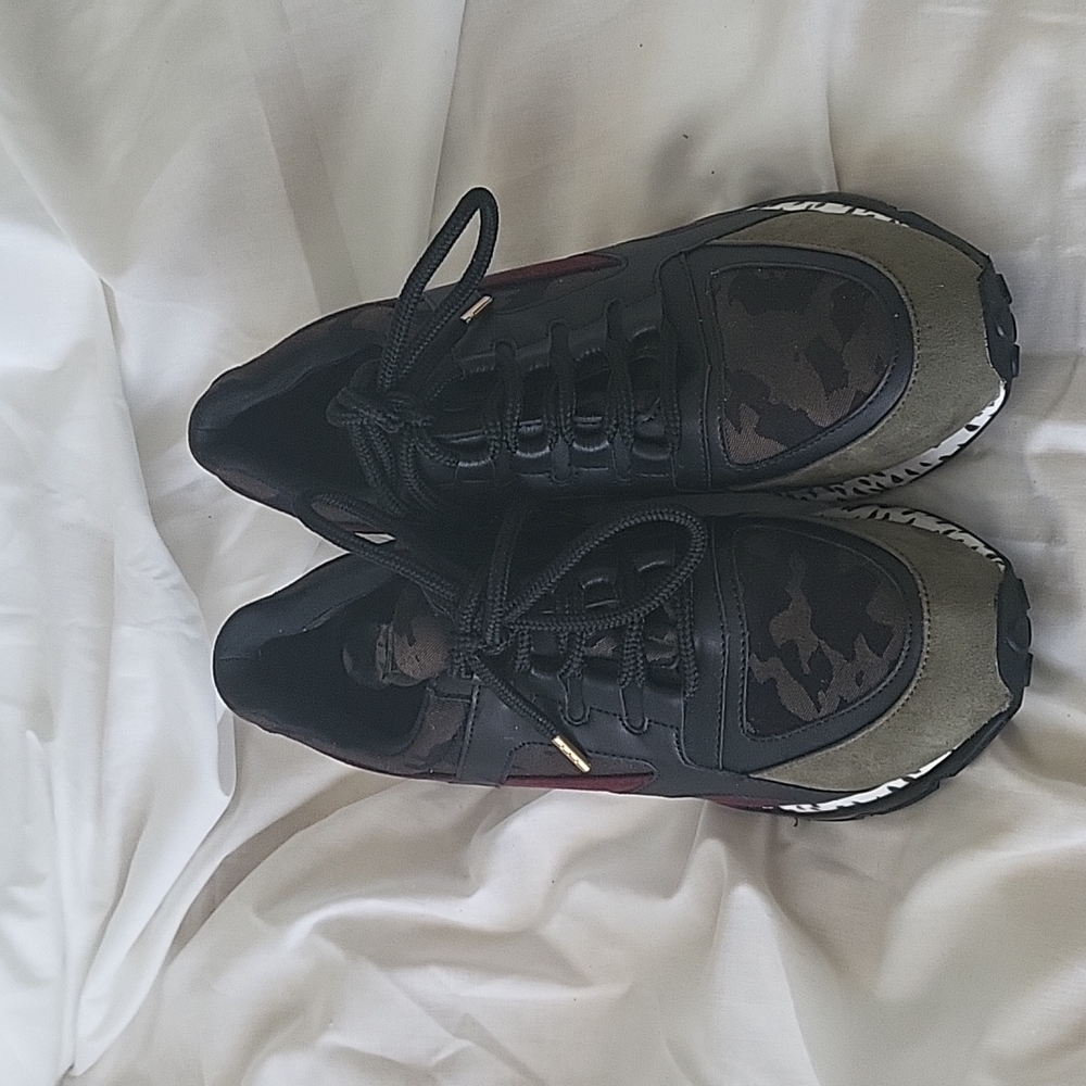 Steve Madden